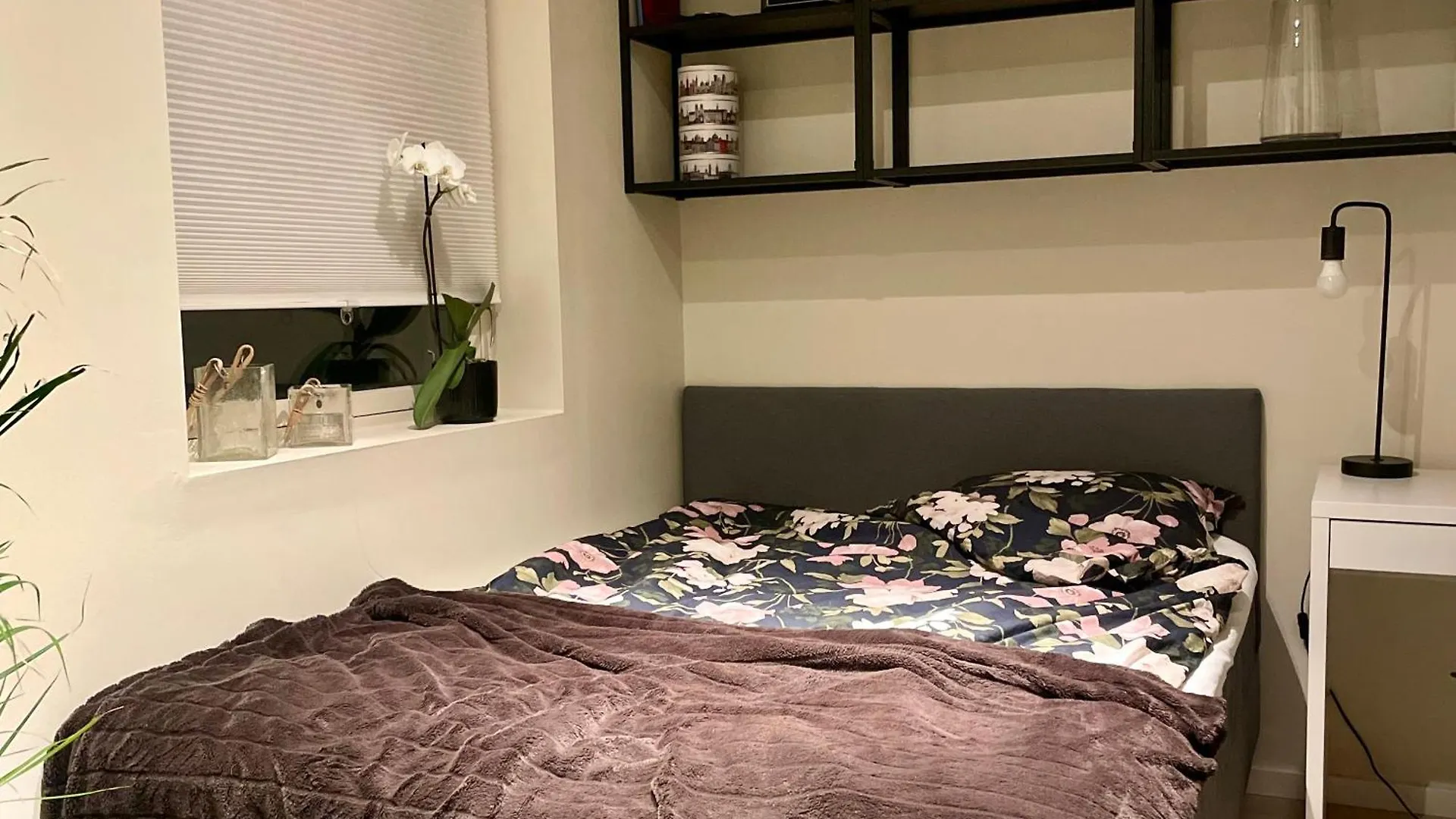 Private Room With A View And Garden - 12 Min From The City Center Bergen Appartement